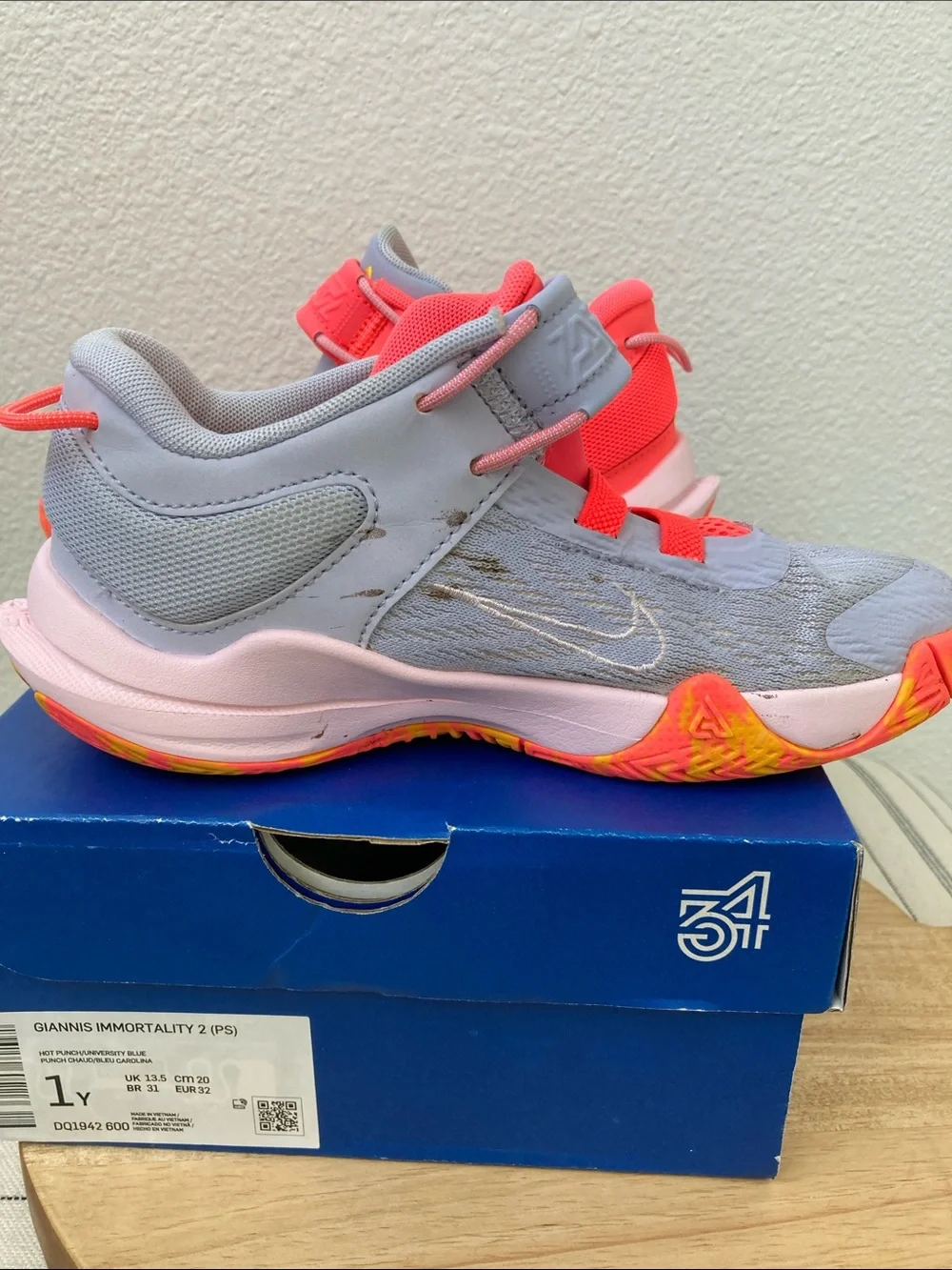 SALE! 50% Off Nike Kids Giannis 2 Sneaker in Bright Pink Yellow Accents Size
